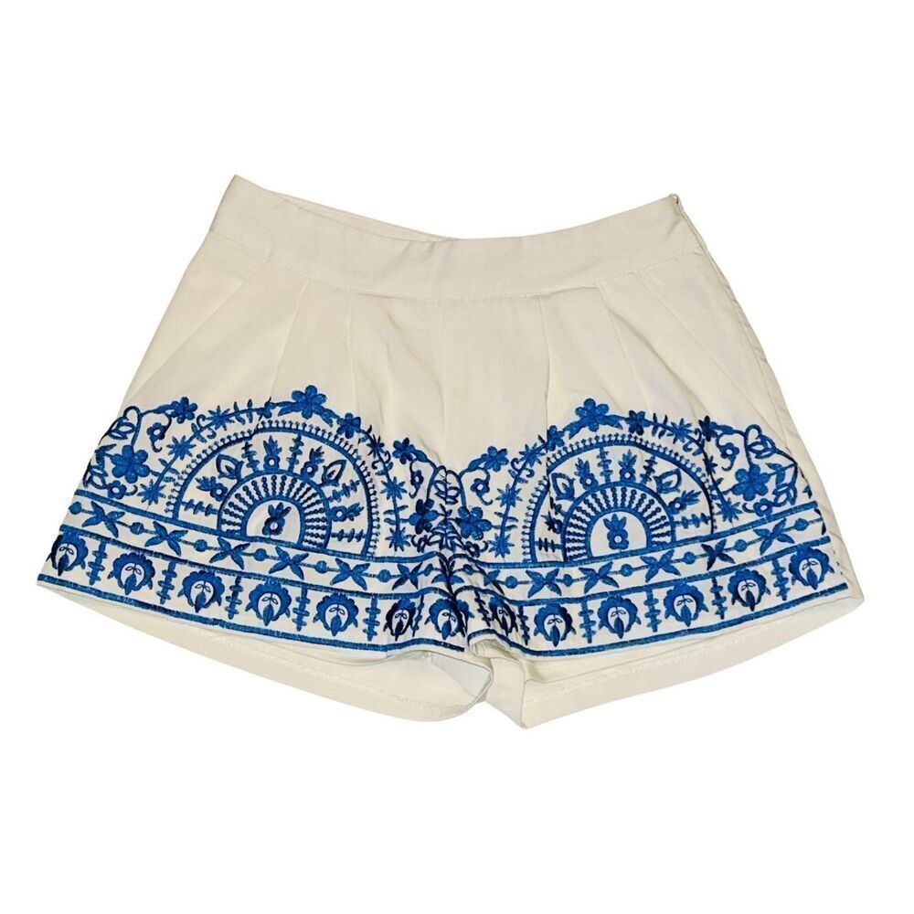 Blush Womens White Blue Embroidered Shorts Size S